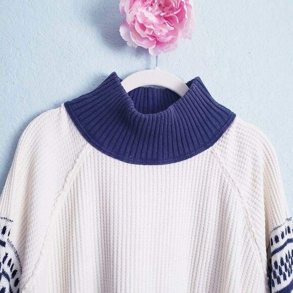 Free People Get Cozy Swit Sweater Ivory and Navy - Picture 5 of 8